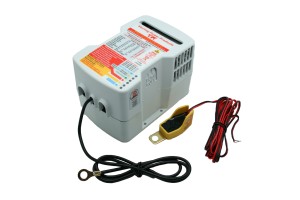 Sterling Power Batterie Ladeadapter Eingang 12V max 60A / 12V